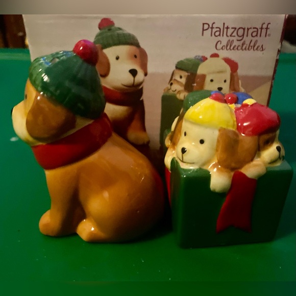 Pfaltzgraff Puppy and Present salt and pepper shakers - Picture 2 of 3